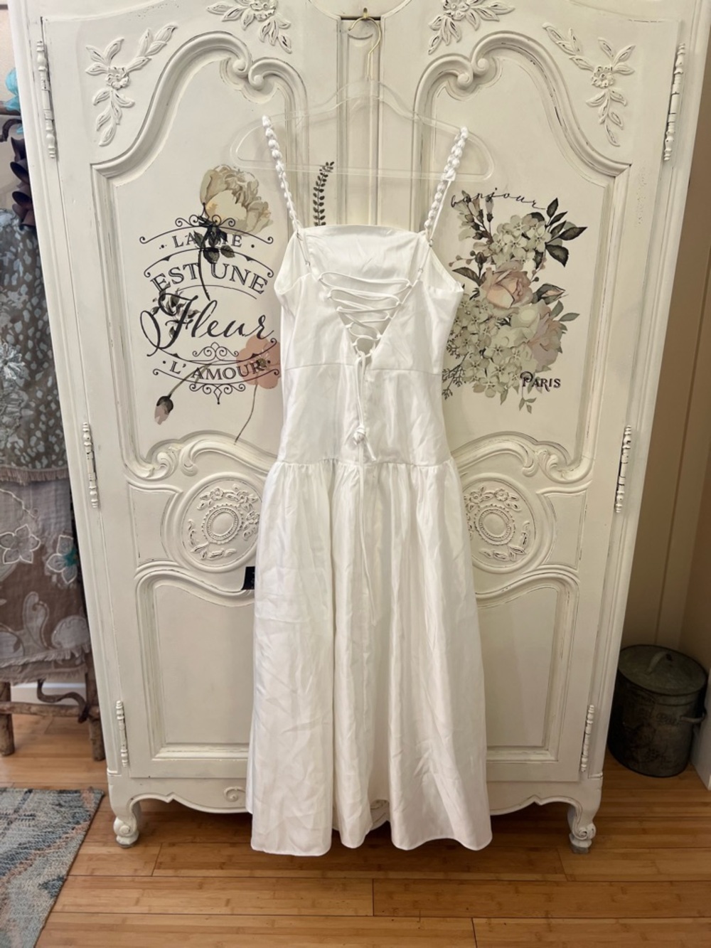 Lulus Modern Adoration White Satin Backless Maxi Dress Size S NWT - Picture 8 of 10